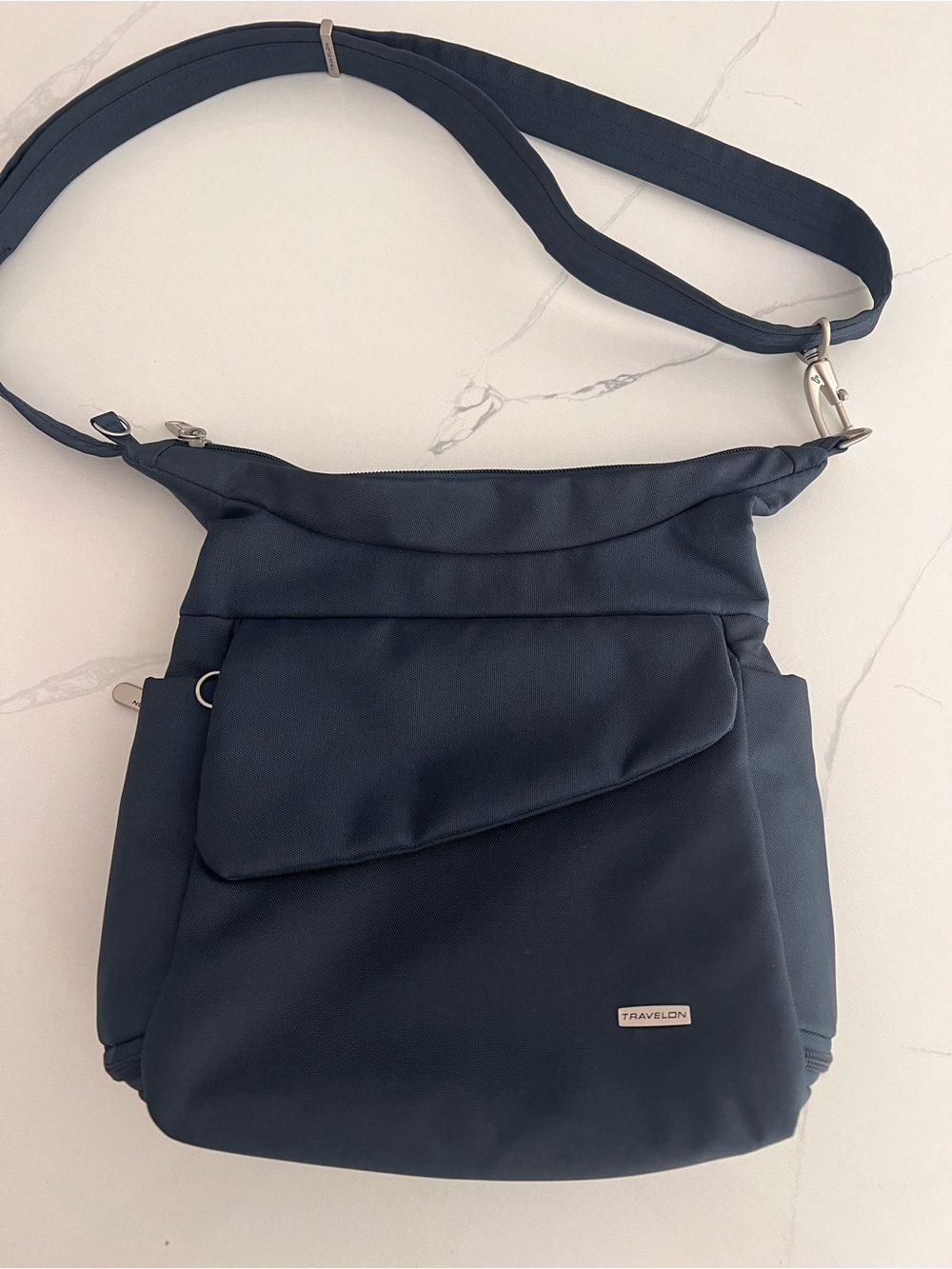 TRAVELON Anti-Theft Classic Messenger Bag Midnight NWT $88 - Picture 7 of 14